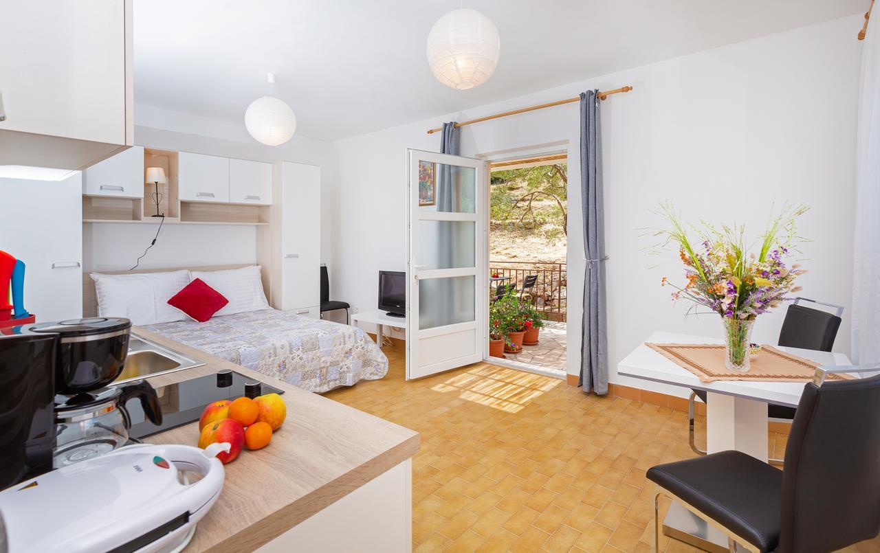 Apartments Elica Donje Celo Экстерьер фото
