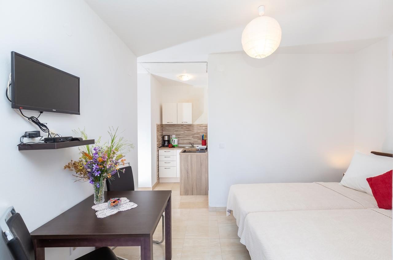 Apartments Elica Donje Celo Экстерьер фото